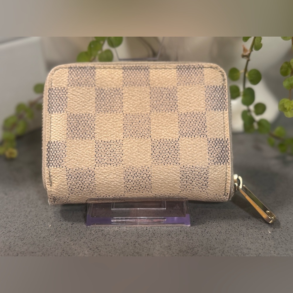 Louis Vuitton Damier Azur Zippy Wallet - Picture 2 of 16